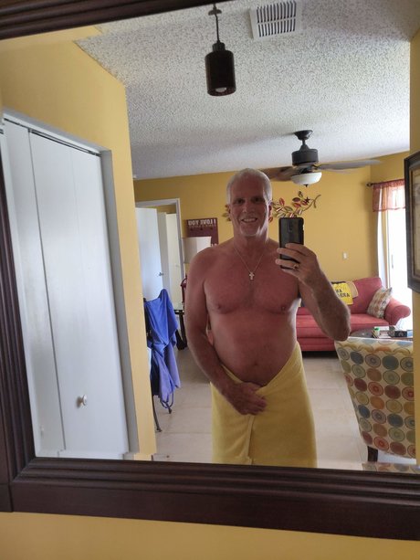 Alaston vuotanut OnlyFans-kuva Swflguy