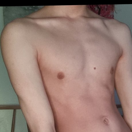 Nagie wyciekłe zdjęcie OnlyFans od Reece