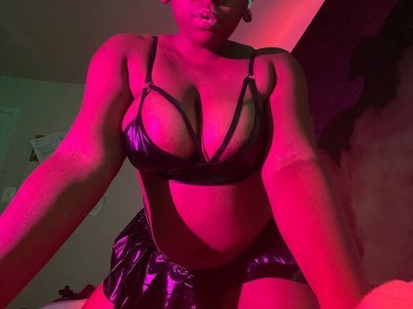 Naakte gelekte OnlyFans-foto van Foxnsox