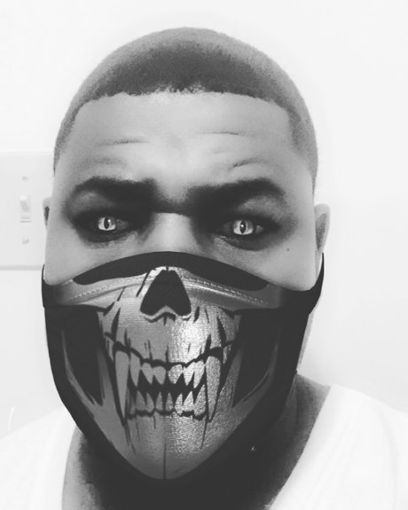 Nahá fotka uniklých OnlyFans od Reaper