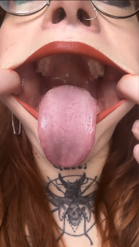 Nacktes geleaktes OnlyFans-Foto von Rosa Limonata