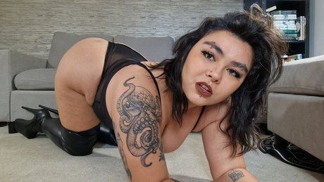 Naken lekkede OnlyFans-bilde av Roo