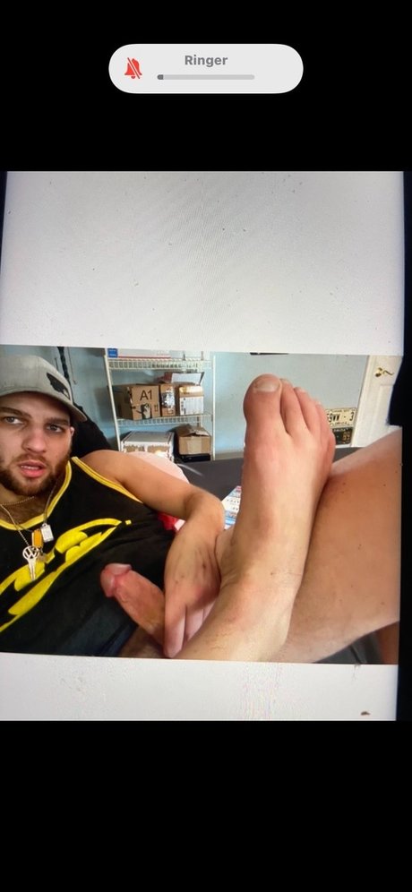 Nahá fotka uniklých OnlyFans od Romeo Lima