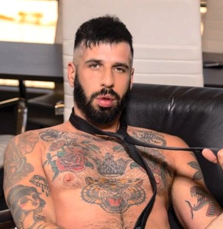 Nahá fotka uniklých OnlyFans od Romeodavisxl 18