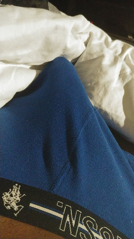 Naken läckt OnlyFans-bild av Robo