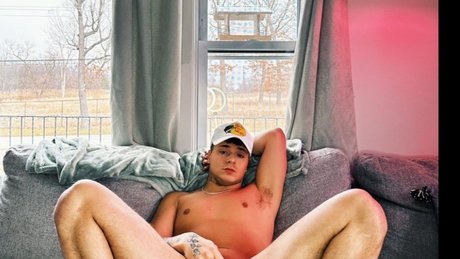 Nacktes geleaktes OnlyFans-Foto von Rivers Cameron