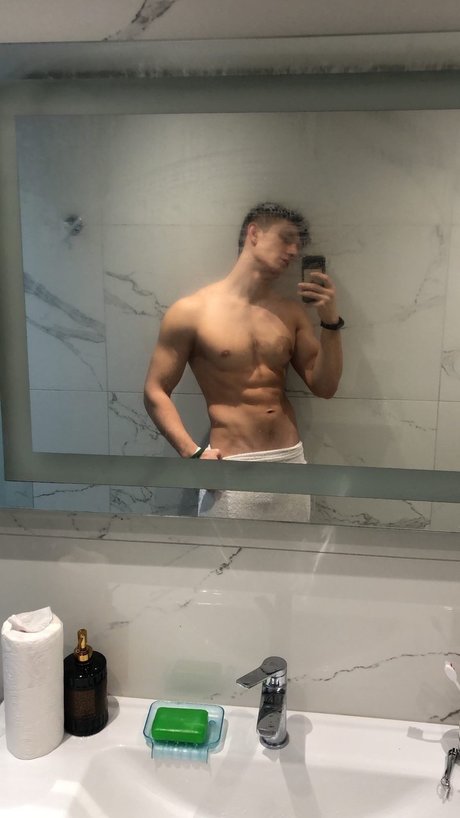 Обнаженная фотография утечки OnlyFans от Rdvan Taytan
