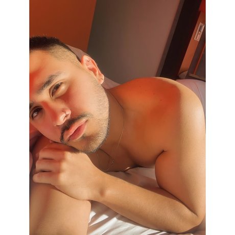 Naken läckt OnlyFans-bild av Ryan Sn