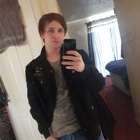 Naken läckt OnlyFans-bild av Ryan Merryweather