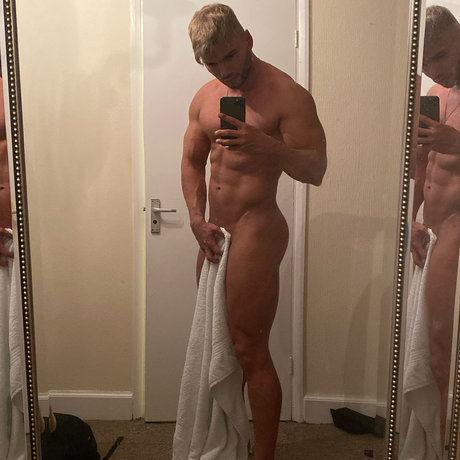 Nagie wyciekłe zdjęcie OnlyFans od Ryanjakefr