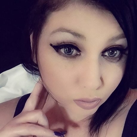 Nagie wyciekłe zdjęcie OnlyFans od Russian Roulette