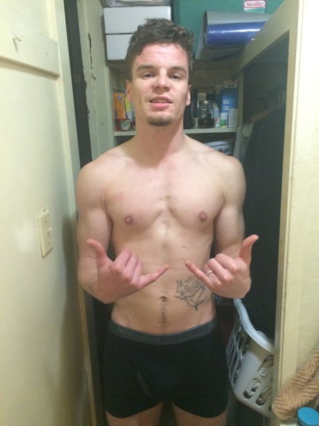 Foto nua vazada do OnlyFans de Ivan