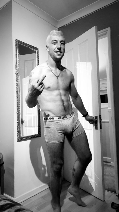Alaston vuotanut OnlyFans-kuva Russell Tilbury