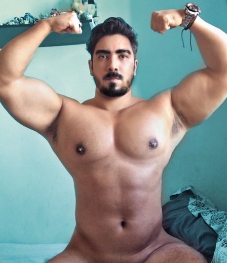 Обнаженная фотография утечки OnlyFans от Roro