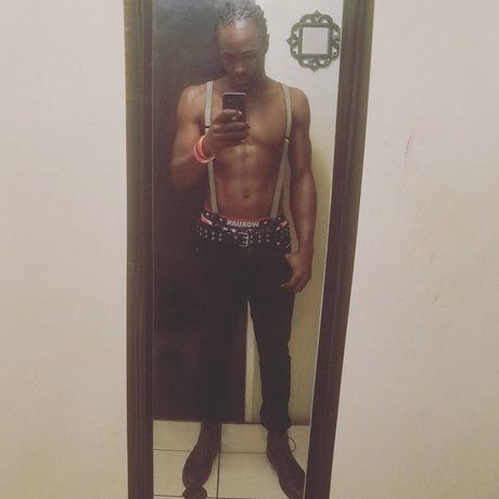 Nahá fotka uniklých OnlyFans od Blondie