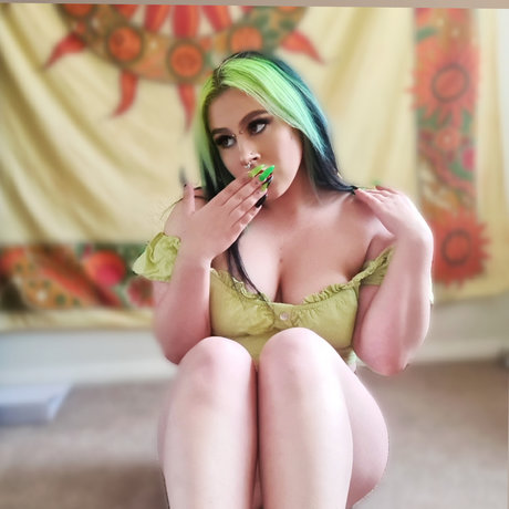 Alasti lekkinud OnlyFans-i pilt Ruby Wilde