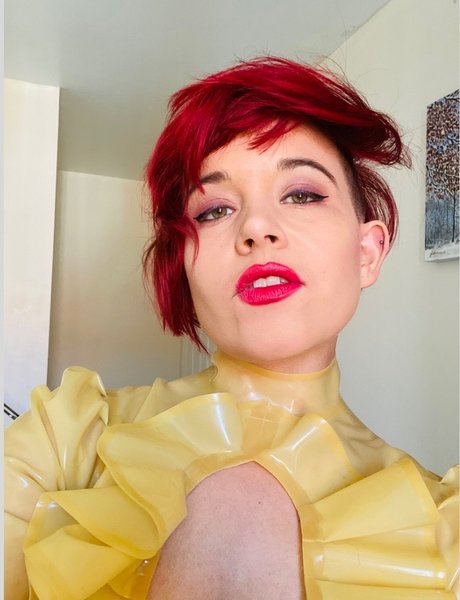 Alasti lekkinud OnlyFans-i pilt Rubberemily