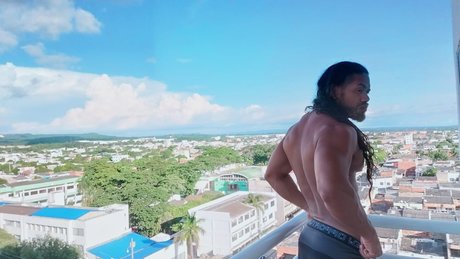Photo nue de fuite OnlyFans de Rtropical