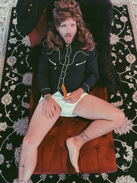 Naken läckt OnlyFans-bild av Roy Destroy