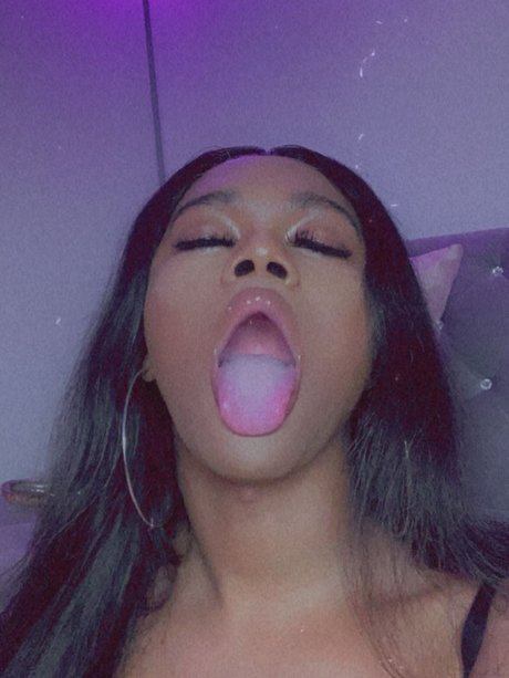 Roxanne Trixxx