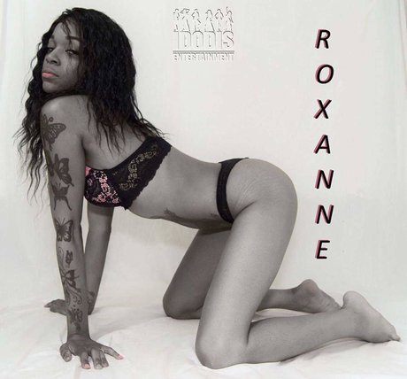 Nøgent lækket OnlyFans-billede af Roxanne Dee