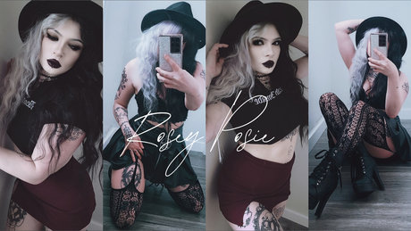 Naken läckt OnlyFans-bild av Rosey Posie