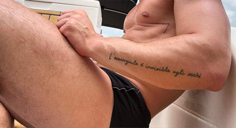 Обнаженная фотография утечки OnlyFans от S A L V A D O R