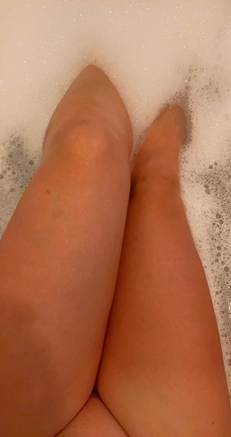Naakte gelekte OnlyFans-foto van Kel