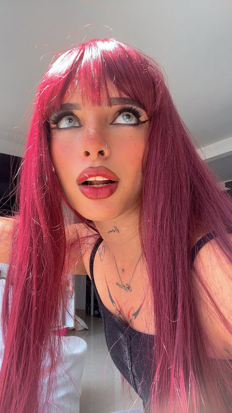 Naken läckt OnlyFans-bild av Sallymaddoxxx