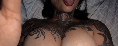 Naken läckt OnlyFans-bild av La Sahi
