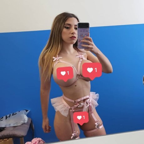 Naken läckt OnlyFans-bild av  Safira Yakkuza 