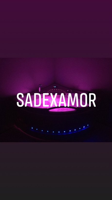 Naken läckt OnlyFans-bild av Sadeamor