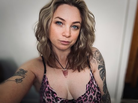 Naken läckt OnlyFans-bild av Sookie