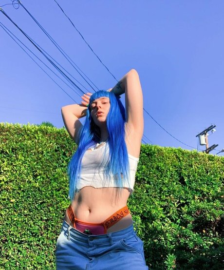 Alaston vuotanut OnlyFans-kuva Ashnikko