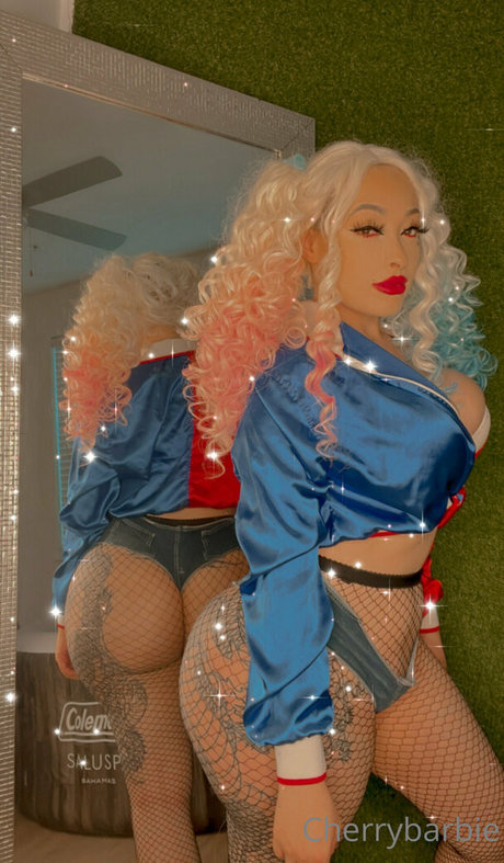 Naken lekkede OnlyFans-bilde av Cherrybarbiefreevip