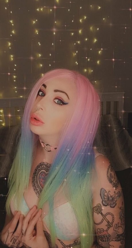 Alaston vuotanut OnlyFans-kuva Queenrainifree