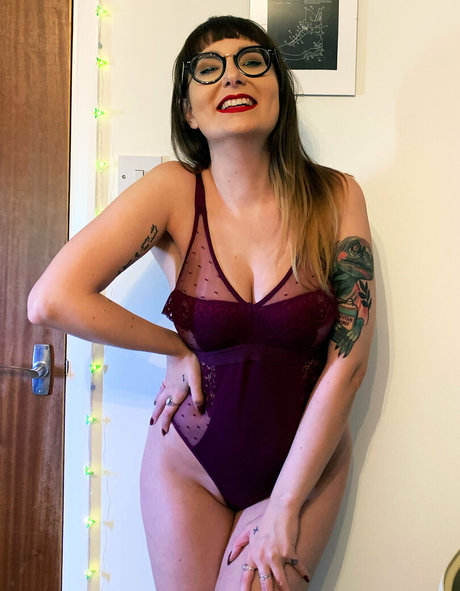 Nahá fotka uniklých OnlyFans od Tlpxo