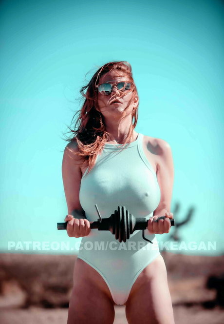 Foto nua vazada do OnlyFans de Carrie Keagan