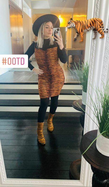 Rebecca Ford OnlyFans