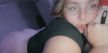 Alaston vuotanut OnlyFans-kuva Kaeleo