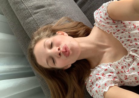 Nahá fotka uniklých OnlyFans od Lovvejane