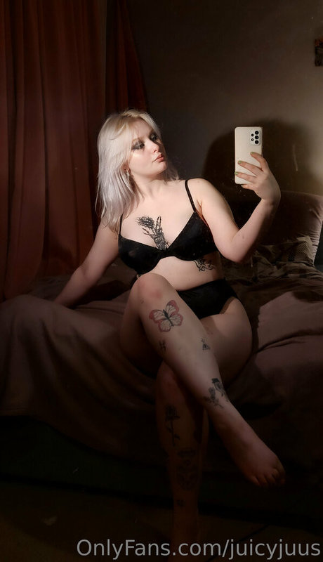 Nøgent lækket OnlyFans-billede af Juicyjuus