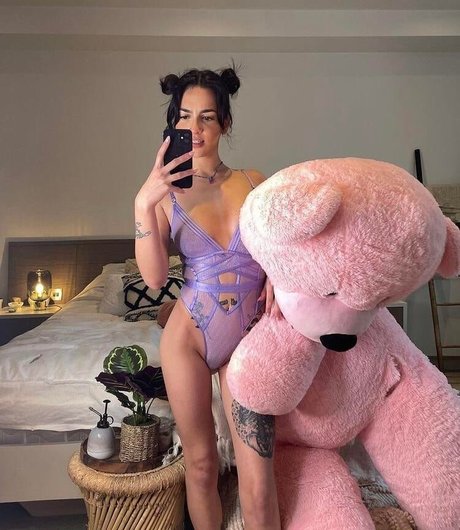 Nahá fotka uniklých OnlyFans od Miaxmon