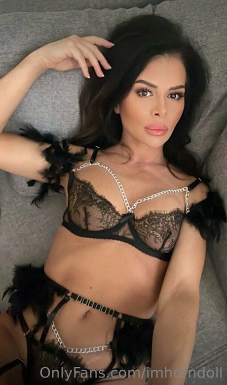 Alaston vuotanut OnlyFans-kuva Imhorndoll