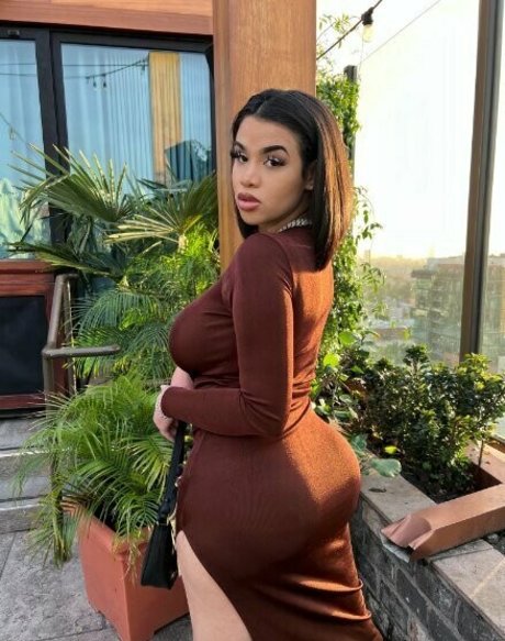 Sheismichaela