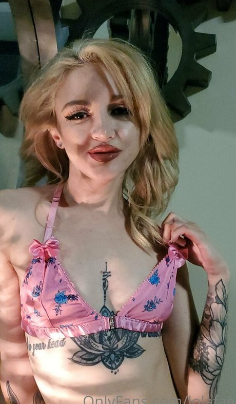 Lola Fae