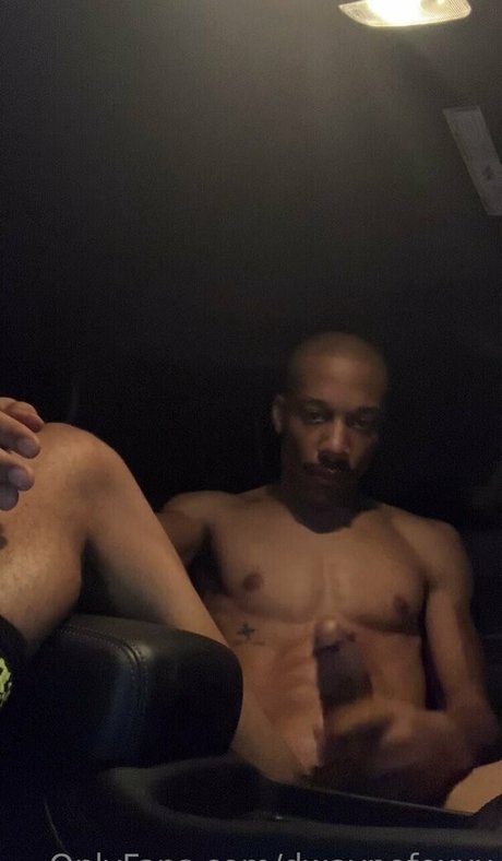 Foto di nudo di fuga di OnlyFans di Dwaynefoxxx