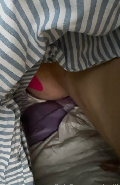 Naken lekkede OnlyFans-bilde av Nolif