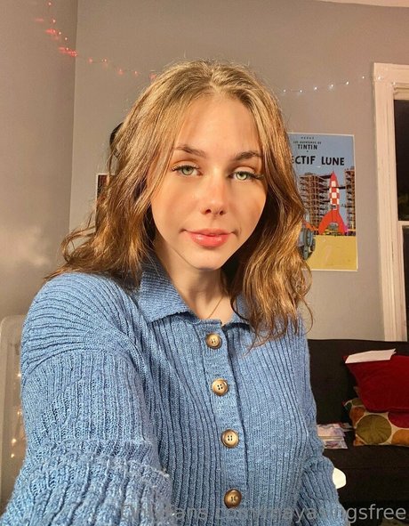 Nacktes geleaktes OnlyFans-Foto von Mayasingsfree