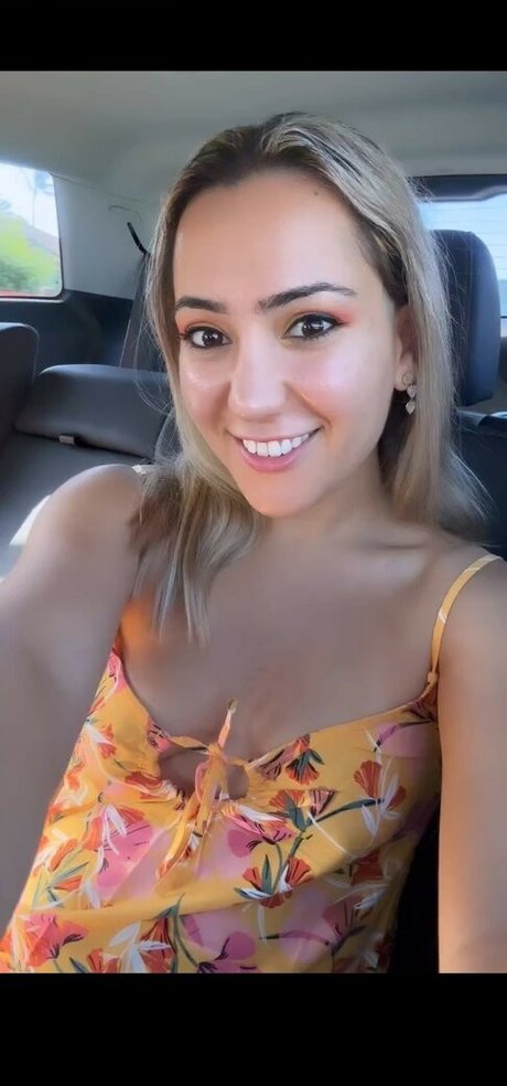 Selina Amini